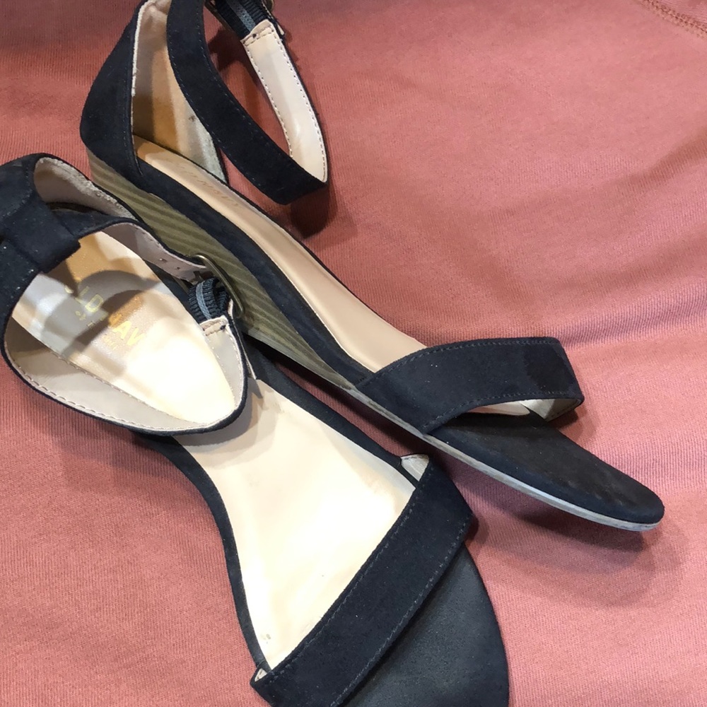Old navy sandals